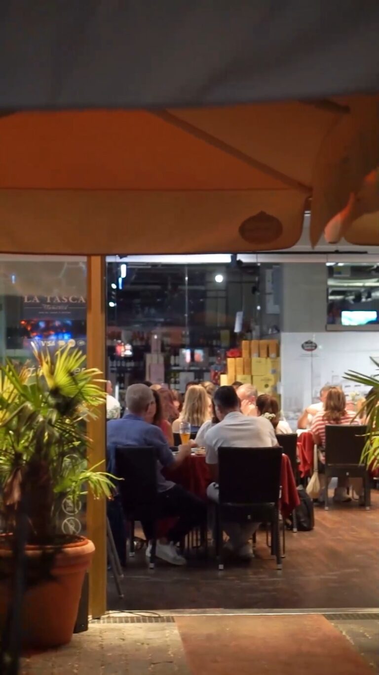 Instagram post from latascaflamenca. This post is in position 9.